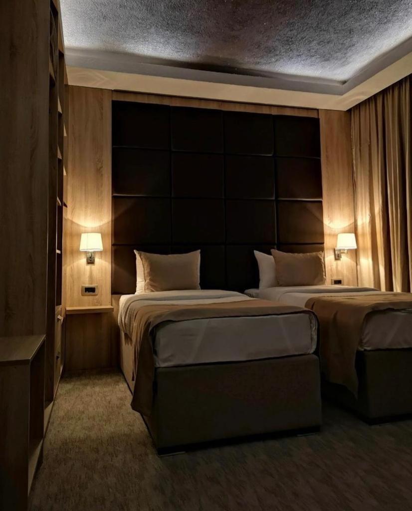 Hotel Ideall Podgorica Ngoại thất bức ảnh