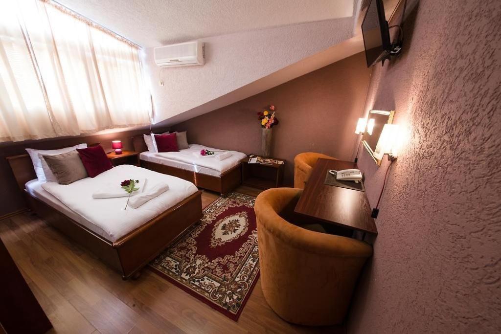 Hotel Ideall Podgorica Phòng bức ảnh