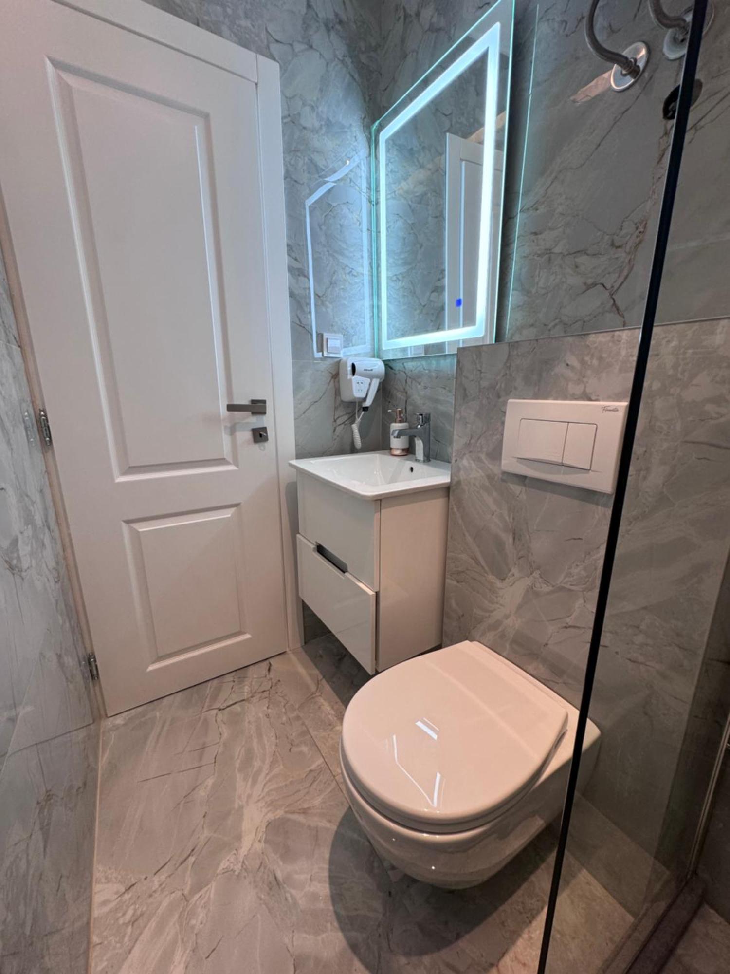 Hotel Ideall Podgorica Ngoại thất bức ảnh